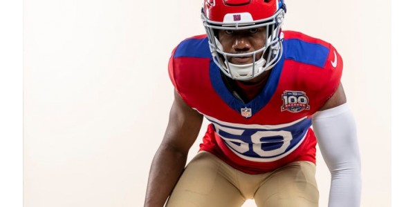 New York Giants juhlii 100-vuotispäivää retropaidoissa